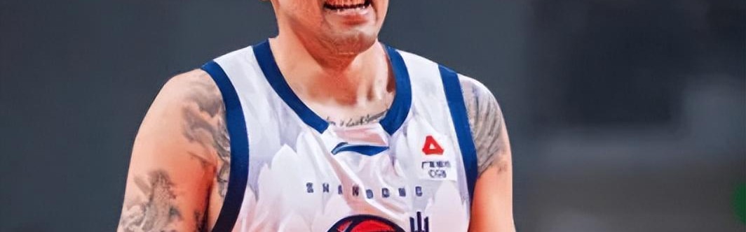 kaiyun-山东半场压制辽宁！双方互铁，陶汉林+2外齐发挥，辽宁仅靠三外援