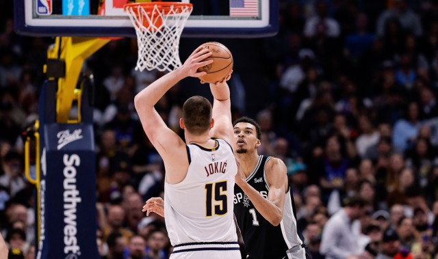 kaiyun-约基奇生涯战文班4胜2负 场均得分约基奇更多 抢断&amp;盖帽文班占优